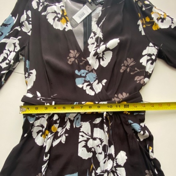 NEW Yumi Kim Floral Liz Romper in Love Triangle Size Small - Picture 12 of 17